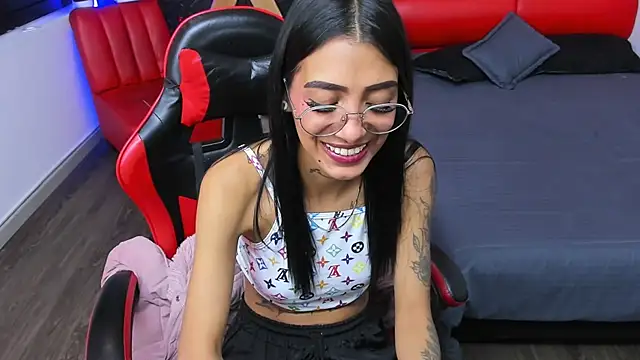 KarlaSlutSkinny__'s Live XXX Chat