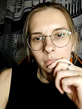 Chat +18 de Aashikalaa ao vivo