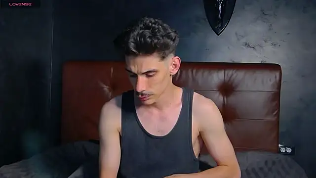 DanielCrush1 Chat XXX in diretta