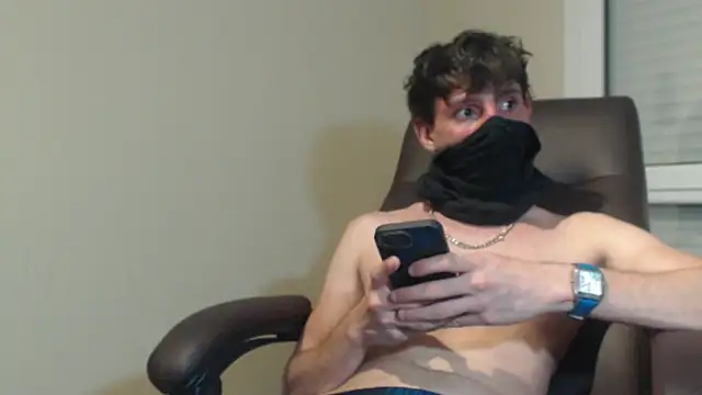 kikelargo22 live XXX chat