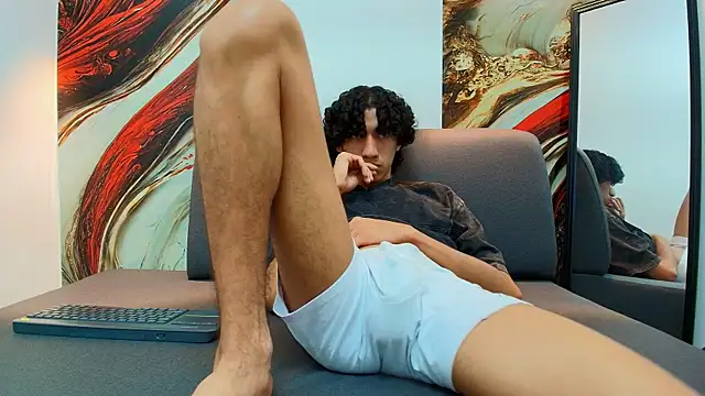 Show modela simondwayne na web-kameri