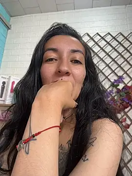 Chat XXX Live SALOME_KORLAND