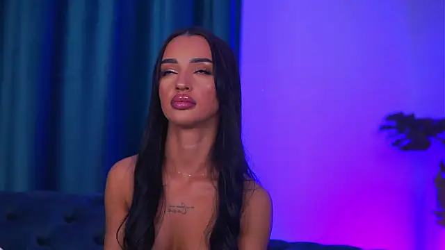 Chat +18 de DeniseDevilles ao vivo