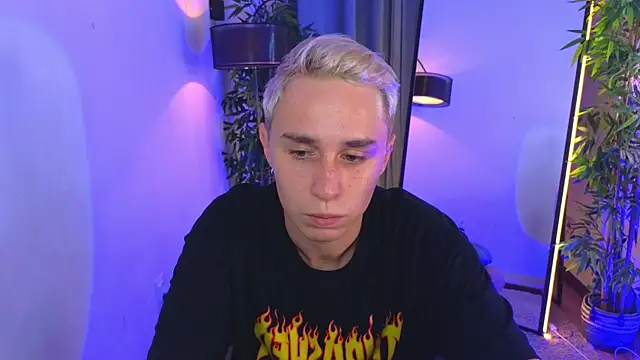 XXX chat uživo modela e1v1s