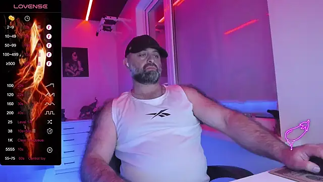 HAIR-MAN Adlı Modelin Canlı XXX Sohbeti