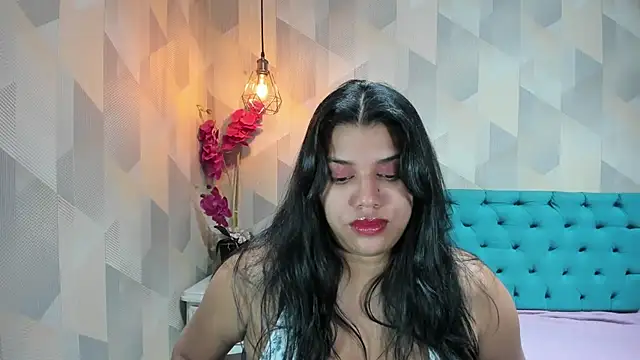 LindaBreeS' Live XXX Chat