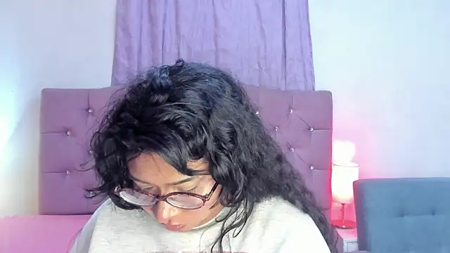 Latinabombsheell Chat XXX in diretta