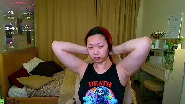 Marine_Vact Chat XXX in diretta
