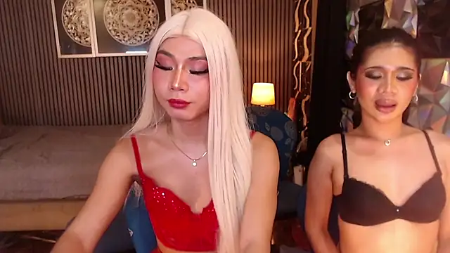 دردشة AudreyMilesTrans الجنسية المباشرة