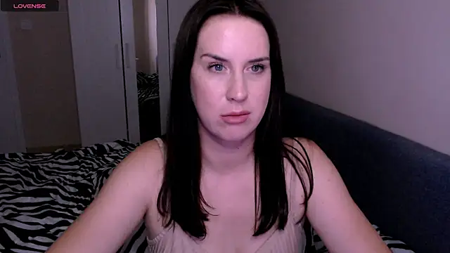 Chat +18 de LadyStacy ao vivo