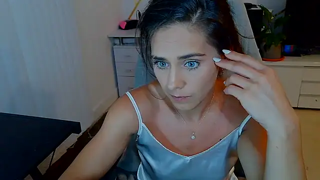 khalessi13 Adlı Modelin Web Kamerası Şovu