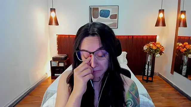 KatherineBond Live XXX-chat