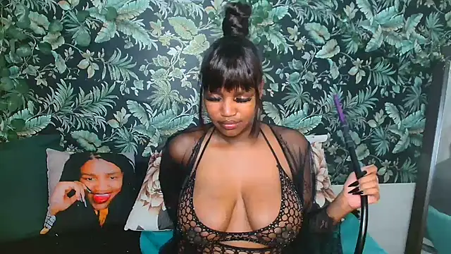 FAIRYBABE Adlı Modelin Canlı XXX Sohbeti