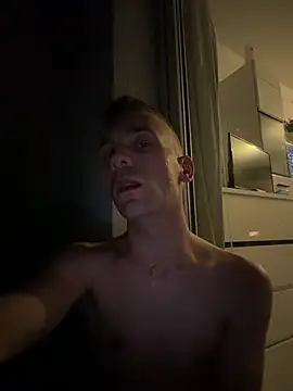 nick_subvyx Show in webcam