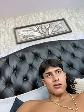 Lander_Cruz লাইভ XXX চ্যাট