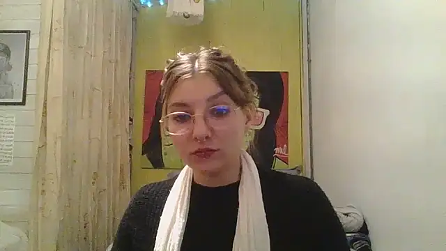 دردشة SweetyBabyDemon الجنسية المباشرة
