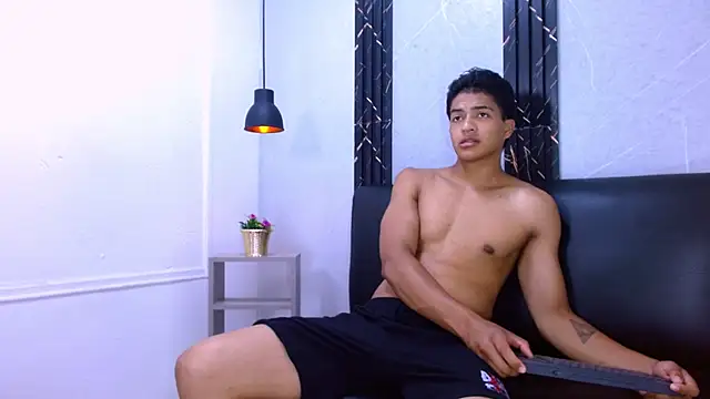 MaxWyatt_ Live XXX Chat