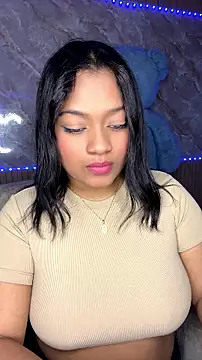 Saraa_M's Live XXX Chat