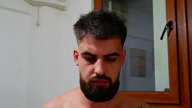 HairyRobxxx Live XXX-chat