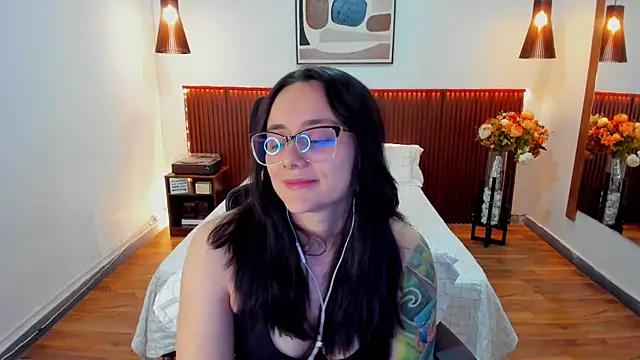 KatherineBond 现场XXX聊天