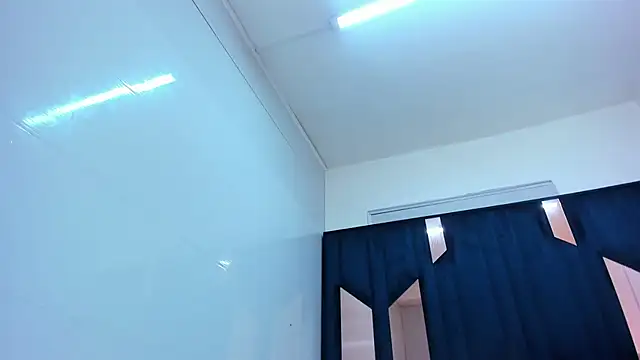 BustyyJuicy_Rs 现场XXX聊天