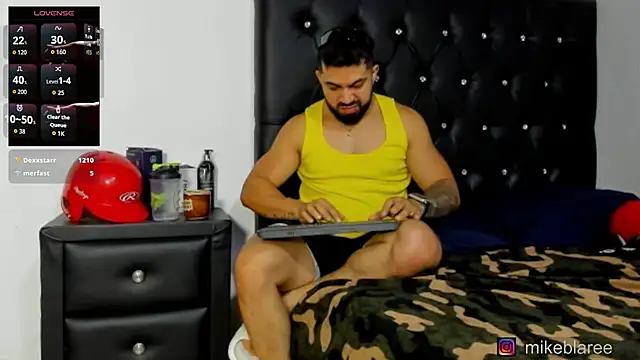 Онлайн чат XXX mikeblaree