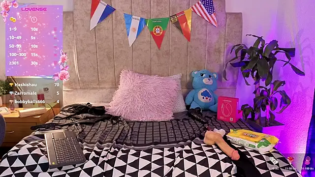 Emilly-hall Chat XXX in diretta