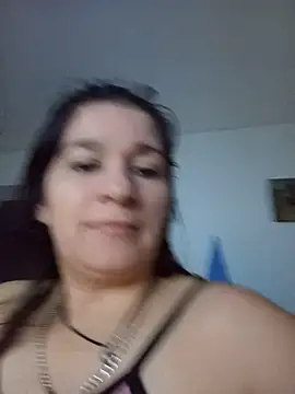 צ'אט XXX בשידור חי של roci17
