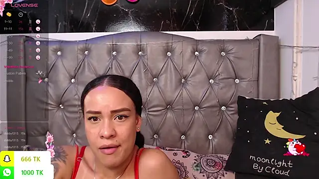 LAILAGUMMY live XXX chat