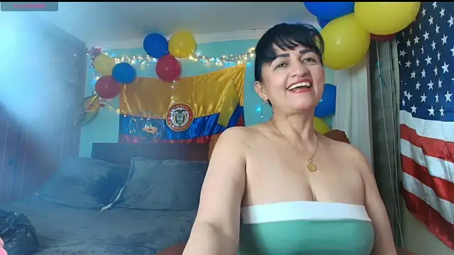 Chat +18 de ISABEEL_SOFIA01 ao vivo