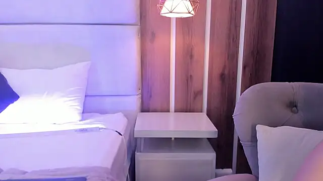 AmmyJones_ Chat XXX in diretta