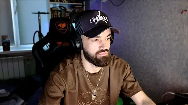 _Serious_Man Live XXX Chat