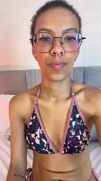 sophie_rojas' Webcam Show