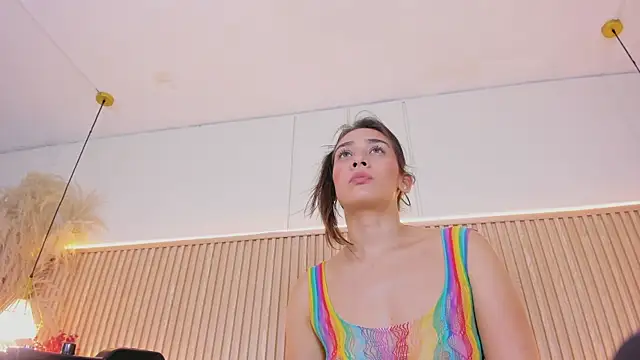 Chat +18 de NahimiThompson ao vivo