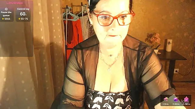 exiMIlf's Live XXX Chat