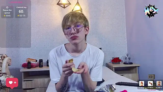 axell_stone_'s Live XXX Chat