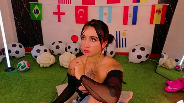 EmmyEvans1 live XXX chat