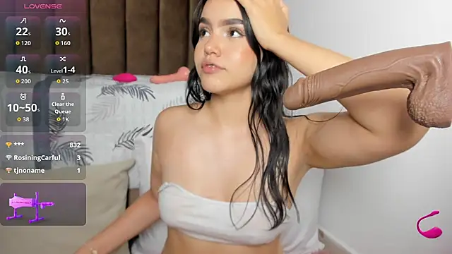 Bella18__のライブXXXチャット