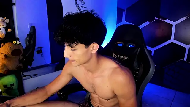 MaxiimoRomano_ Chat XXX in diretta