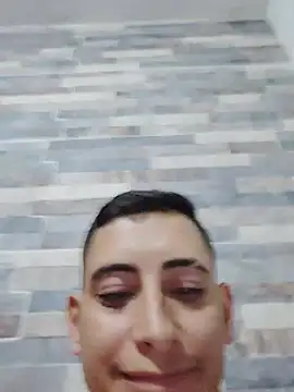 XXX chat uživo modela Tiger_cryad