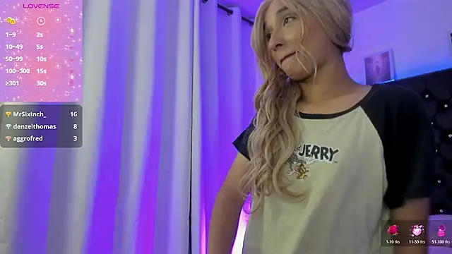 BellaRoge's Live XXX Chat