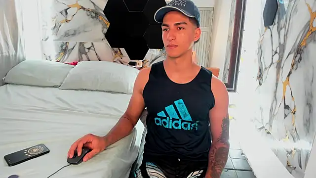 Chatroom XXX en direct de Goldendesirexx