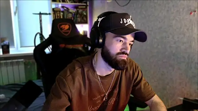 _Serious_Man Chat XXX live