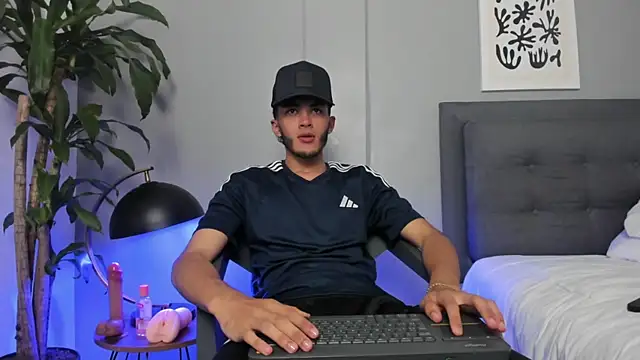 Tylerffoxx Show Webcam