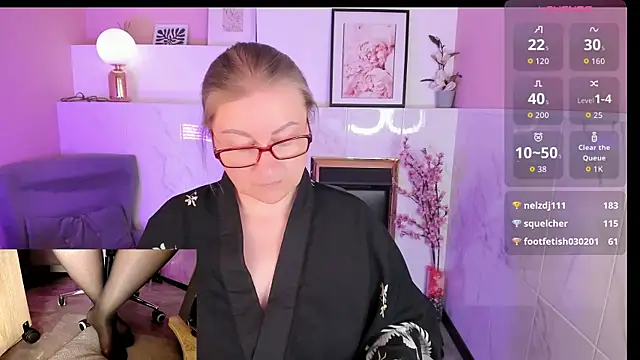 Alexandra_Kind Adlı Modelin Canlı XXX Sohbeti