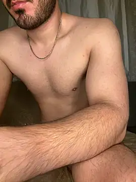Kissbiceps Adlı Modelin Canlı XXX Sohbeti