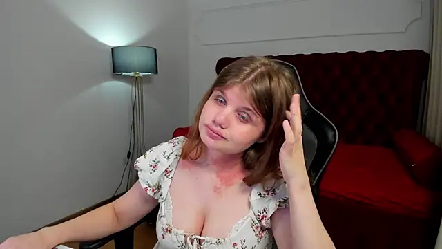Chat +18 de ChloeHalses ao vivo