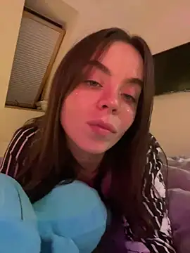 19_PetiteEilish_97's Live XXX Chat