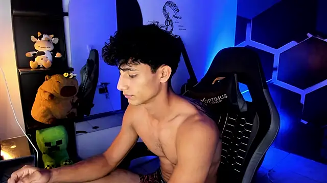 MaxiimoRomano_ Live XXX Chat