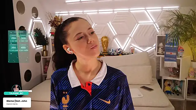 Онлайн чат XXX taanni_bc